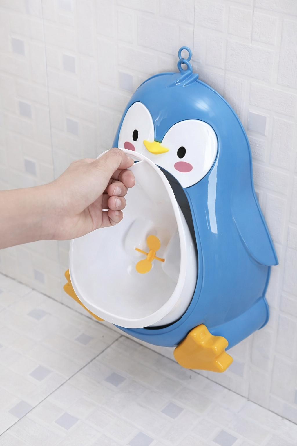 Orinal infantil de pingüino